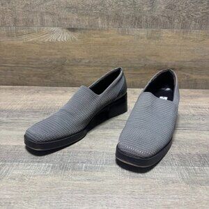 Donald Pliner Alice Grey Textile Block Heel Loafer Women's Size 8